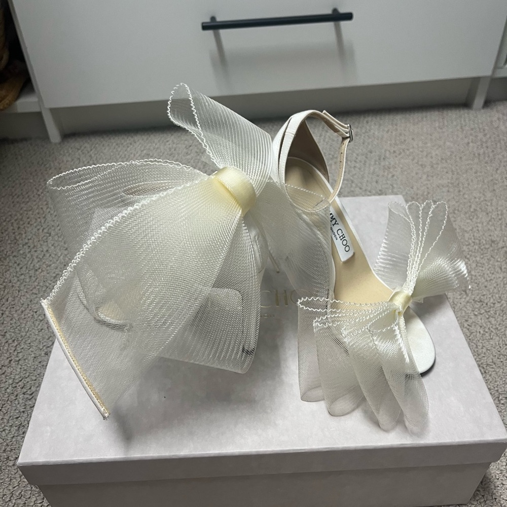 Jimmy Choo Aveline Bow Leather Sandals